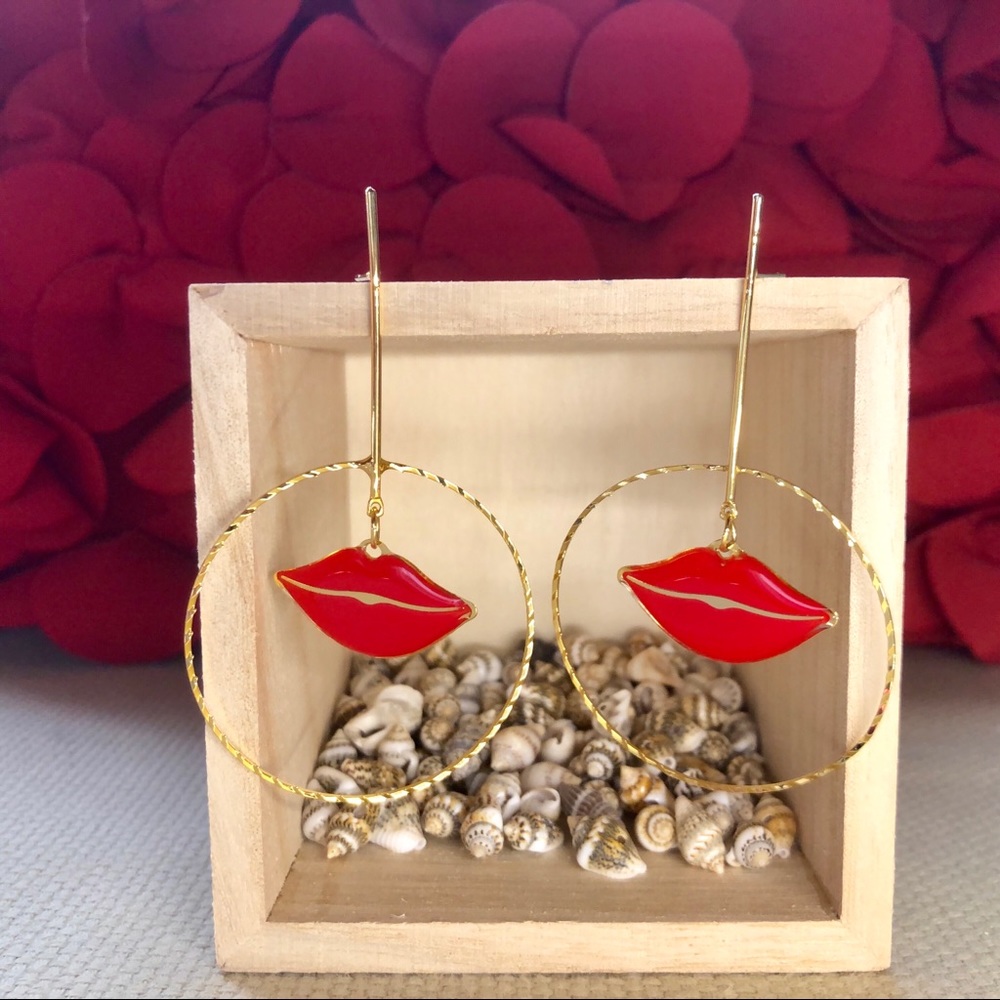 Dangle Lip Hoop Earrings